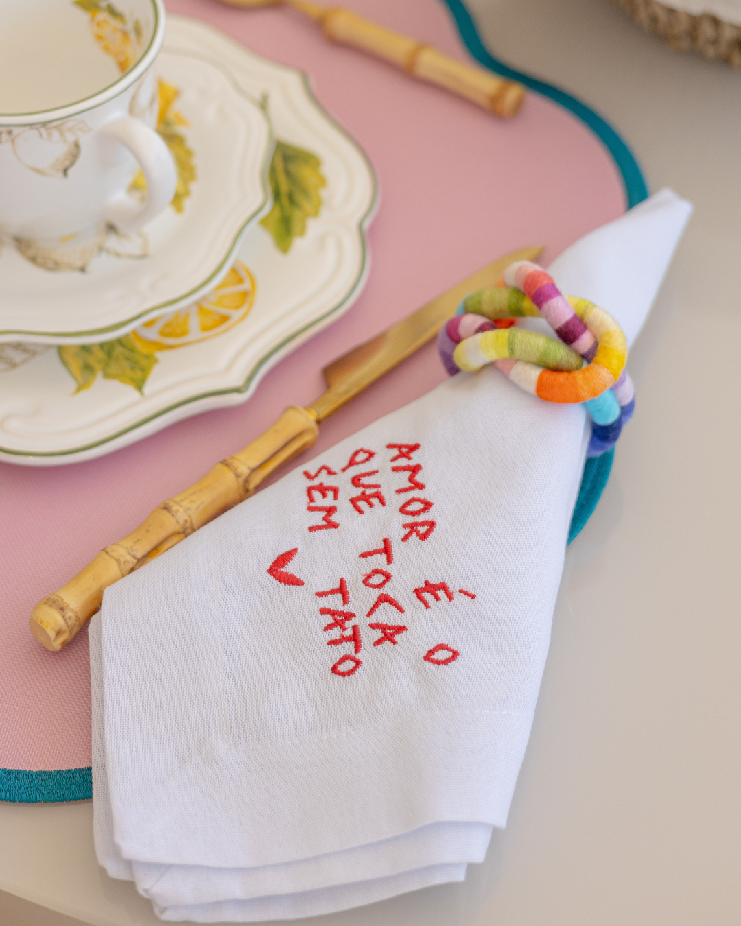 Conjunto 4 Guardanapos  em Linho Bordados Frases