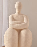 Escultura Mulher em Polirresina - 33,5x19x20cm