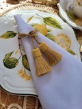 Tassel Bege com Ponteira Dourada