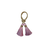 Porta guardanapo Tassel mesclado rosa e azul  Tamanho aproximado: Tassel 6cm + cordão trançado 6cm. Material do tassel e cordão: Poliéster.